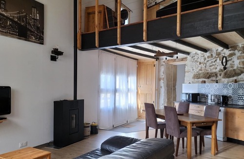 Chantemerle-les-Grignan House | stone house