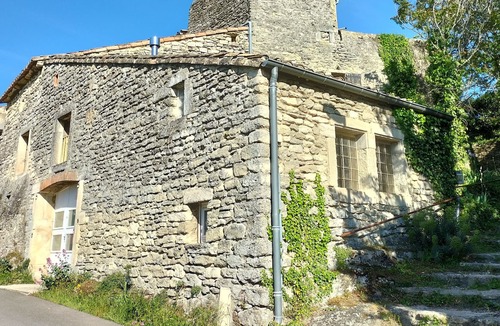 Chantemerle-les-Grignan House | stone house