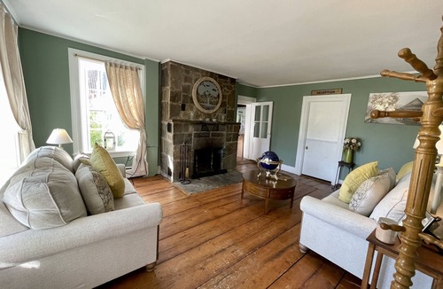 Chester Bed & Breakfast | Stone Hearth Inn and Eatery