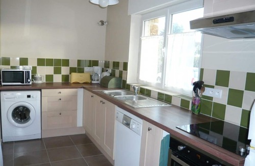 Les Moitiers-d'Allonne Cottage | Stone house 6 pers, pets allowed, WiFi, private terrace