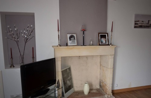 Saint-Mard House | Stone holiday house with pool