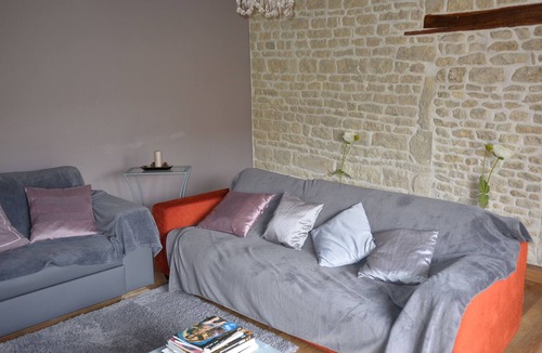 Saint-Mard House | Stone holiday house with pool