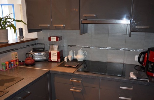 Saint-Mard House | Stone holiday house with pool