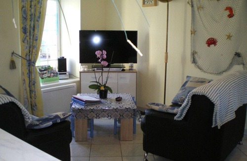 Sainte-Marie-du-Mont Cottage | Stone house near Utah Beach