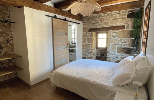 Donzenac House | Stone house 4 persons Animals accepted