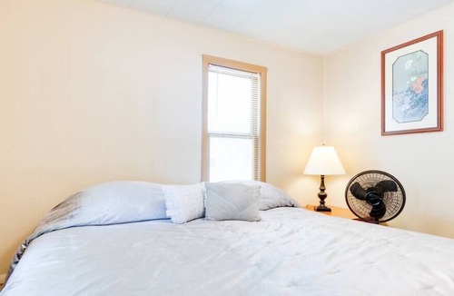 Camdenton Cottage | Stone House at BonAire Resort