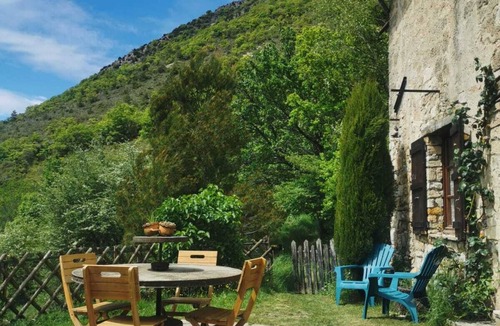 Eygluy-Escoulin House | stone house between Vercors and Diois