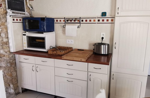 Le Bernard House | Stone House for 6 in Le Bernard, 6.5 km from Beaches