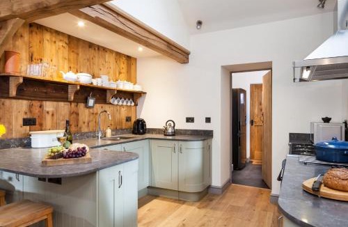 Leominster House | Stone House