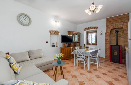 Funtana House | Stone house Graziella with private garden in Funtana