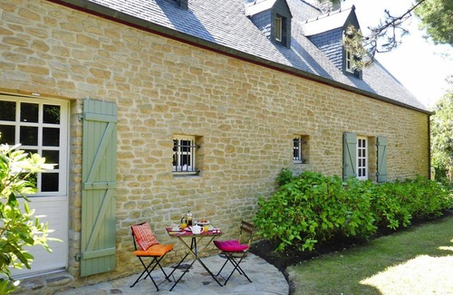 Le Rosais-La Flourie House | Stone House in St Malo near Sandy Beach