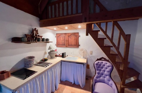 Sarrazac House | Stone house in the forest – Pool & quiet