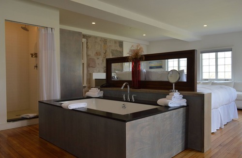 Little Compton Hotel | Stone House Inn