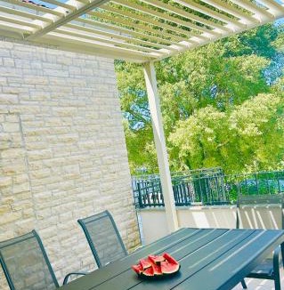 Donji Karin House | Stone House Kostela
