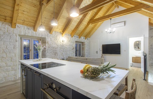 Trogir Ski Chalet | Stone House Trogir - Three bedroom house with jacuzzi