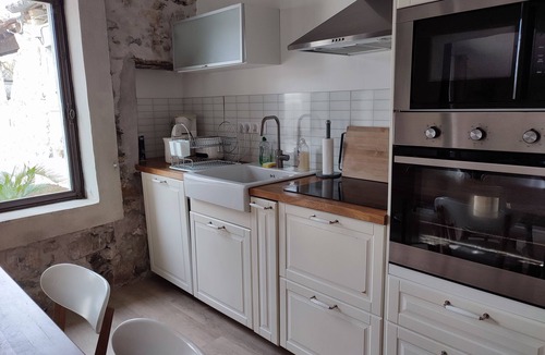 Vallon-Pont-d'Arc House | Stone house with Jacuzzi and air conditioning