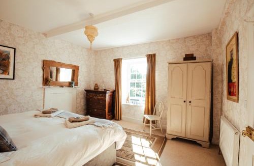 Kington Bed & Breakfast | Stone House Wales