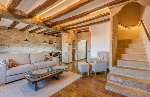 Nalec House | Stone House with Private Spa and Unique Jacuzzi