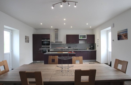 Brillevast Cottage | Stone house with WIFI and pets allowed, Cotentin