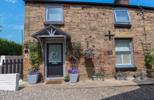 Pontblyddyn House | Stone Houses