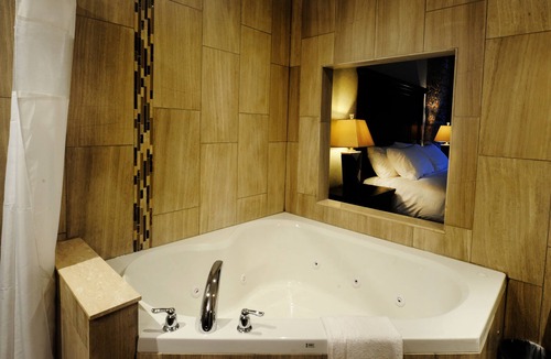Merritton Hotel | Stone Mill Inn
