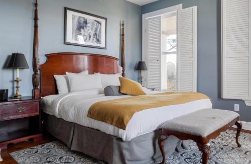 Stone Mountain Historic Village Bed & Breakfast | Stone Mountain Manor