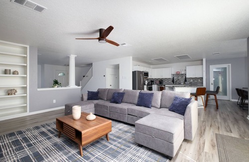 Stone Oak House | Stone Oak #1 Group Stay! sleeps 12! Hot Tub + Pool + Games+ Fire Pit Lounge