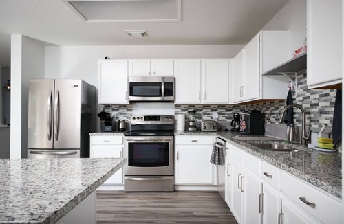Stone Oak House | Stone Oak #1 Group Stay! sleeps 12! Hot Tub + Pool + Games+ Fire Pit Lounge