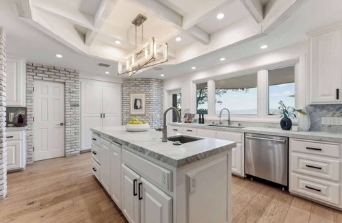 Los Angeles House | Stone Oak Estate