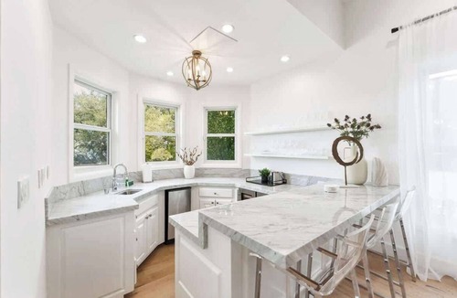 Los Angeles House | Stone Oak Estate
