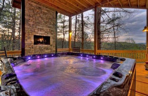 Natures Courtyard House | Stone Pine Lodge