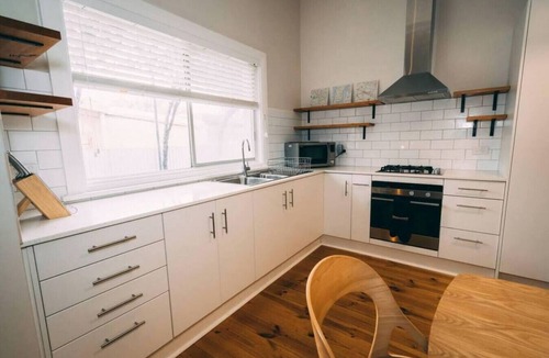 Rosewater House | Stone Rosewater— Cottage Charm near Semaphore