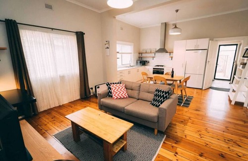 Rosewater House | Stone Rosewater— Cottage Charm near Semaphore