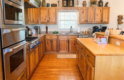 Beersheba Springs Cabin | Stone's Mountain View