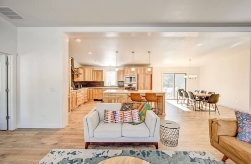 Nathrop House | Stone`s Throw Retreat