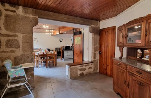 Chalmazel-Jeansagniere Cottage | Stone village house in Chalmazel, ideal for nature