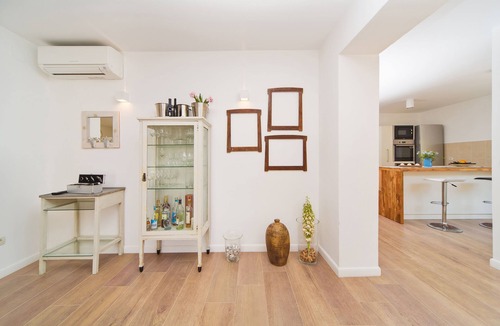 Sudurad Villa | Stone-villa on the beach, pool, large garden, spacious rooms and best view