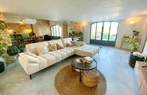 Tresques House | Stone Villa With Pool Between Uzès And Avignon