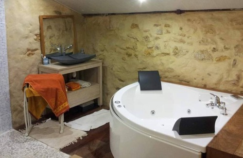 Saint-Symphorien House | Stone village house