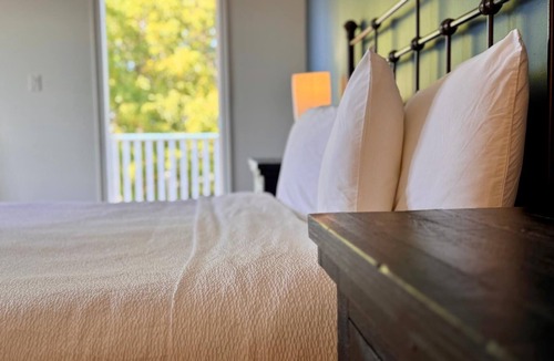 St. Mary's Hotel | Stone Willow Inn