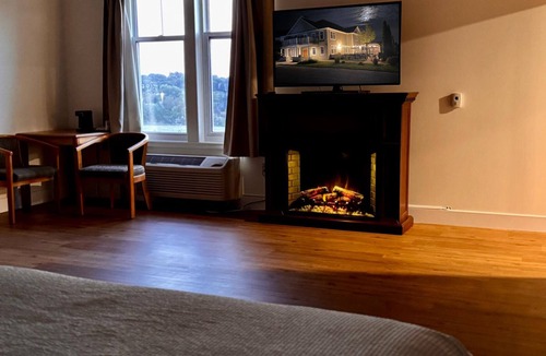 St. Mary's Hotel | Stone Willow Inn