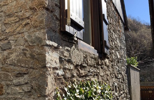 Esterre Ski Chalet | Stone, wood, slate, fireplace, stunning south-facing view, 4 travellers.