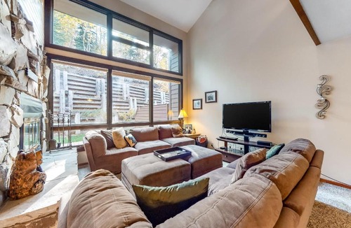 Deer Valley House | Stonebridge Valley View