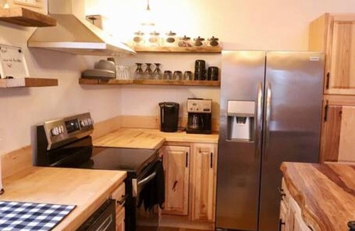 Bon Aqua Cabin | Stonebrook Hollow Cabin