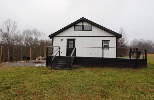 Bon Aqua Cabin | Stonebrook Hollow Cabin