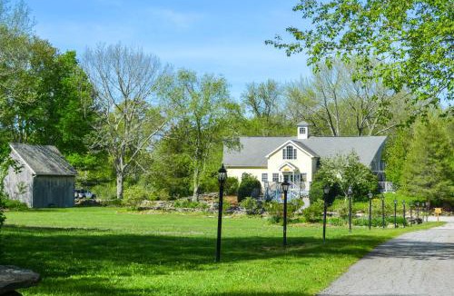 Ledyard Hotel | Stonecroft Country Inn