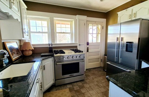 Saint Petersburg House | Stonegate Cottage
