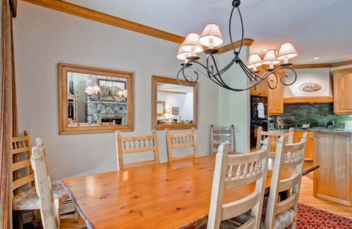Highlands Townhomes House | Stonegate Townhome 03 - 5 Bedroom Residence