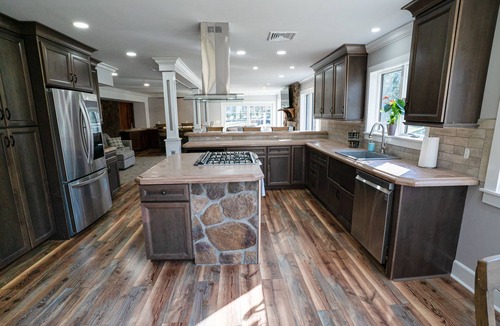 West Nyack House | Stonehaven: 1924 Modernized Estate. Easy Access NYC. 30 min from World Cup Final