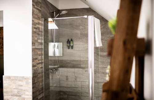 Amesbury Bed & Breakfast | Stonehenge Courtyard